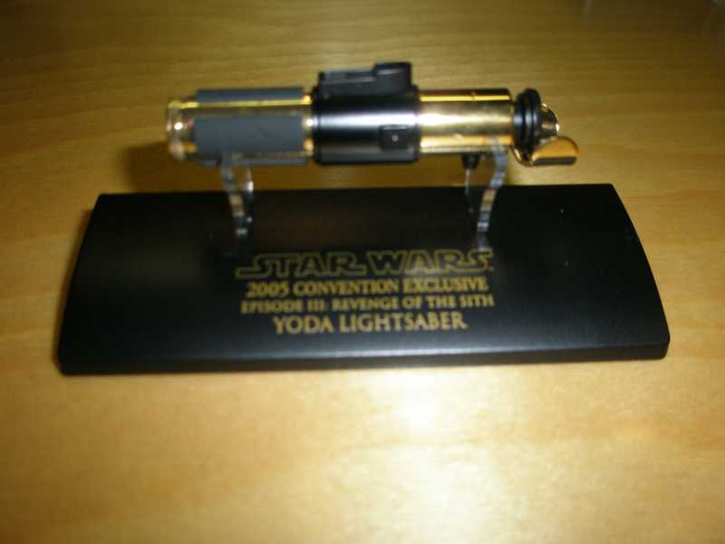 Yoda - Revenge of the Sith - 2005 SDCC Exclusive Gold Chase