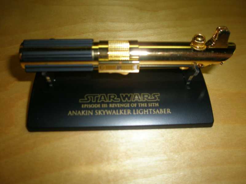 Anakin Skywalker - Revenge of the Sith - Gold Chase);