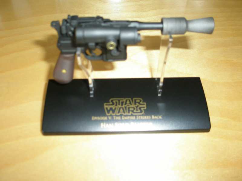 Han Solo Blaster - The Empire Strikes Back - Scaled Replica);