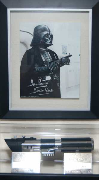 Darth Vader - A New Hope - Dual Signature Edition