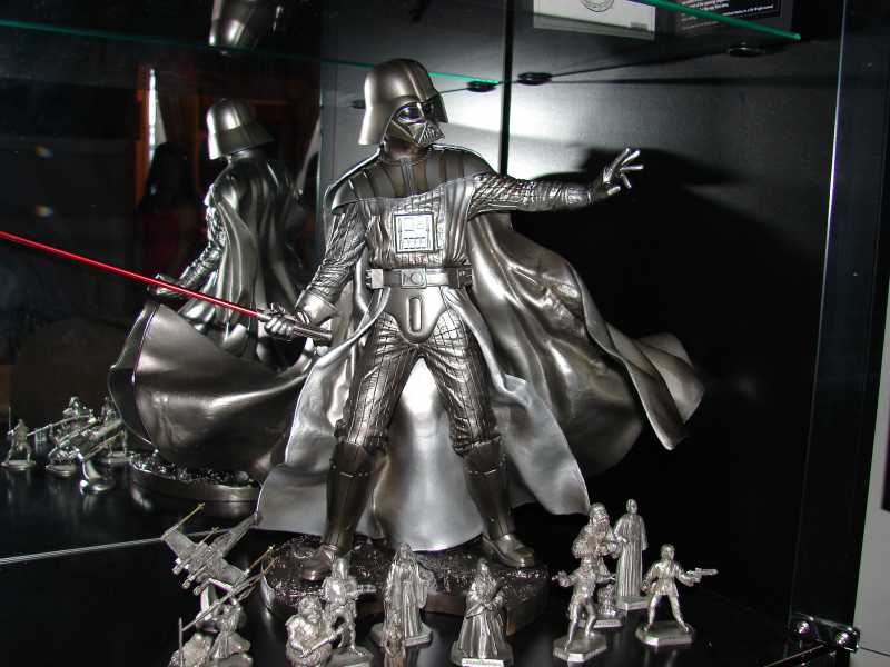 Darth Vader - Revenge of the Sith - StarWarsShop.com Exclusive (Pewter Paint)
