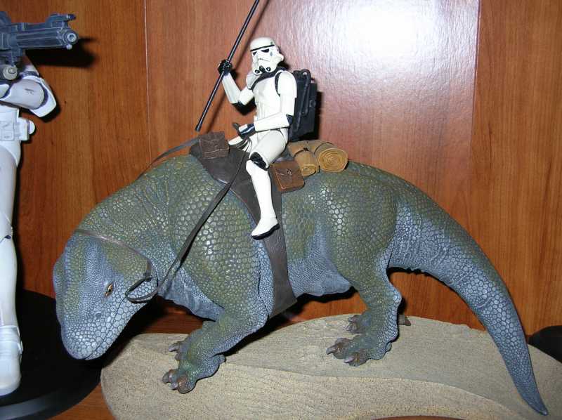 Sandtrooper and Dewback - A New Hope - Limited Edition