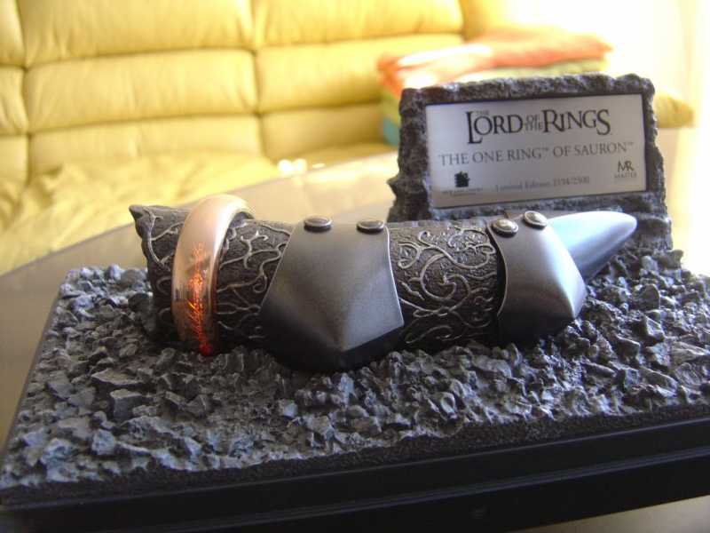 The One Ring of Sauron - Lord of the Rings - Limited Edition