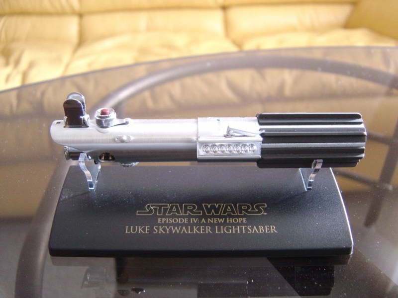Luke Skywalker - A New Hope - Scaled Replica);