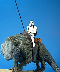 Sandtrooper and Dewback - A New Hope - Limited Edition
