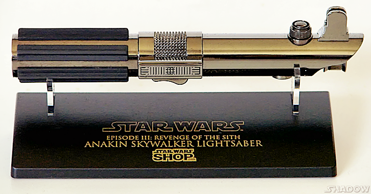 Anakin Skywalker - Revenge of the Sith - 2005 Star Wars Shop Exclusive Dark Chrome);