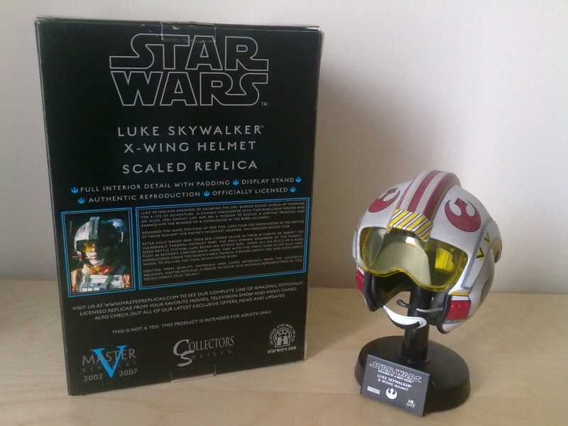 Luke Skywalker X-Wing Pilot - A New Hope - Scaled Replica);