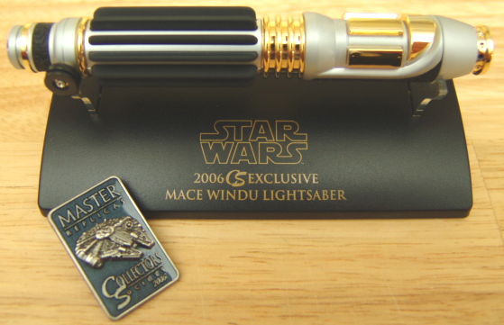 Mace Windu - Attack of the Clones - 2006 Collectors Society Edition);